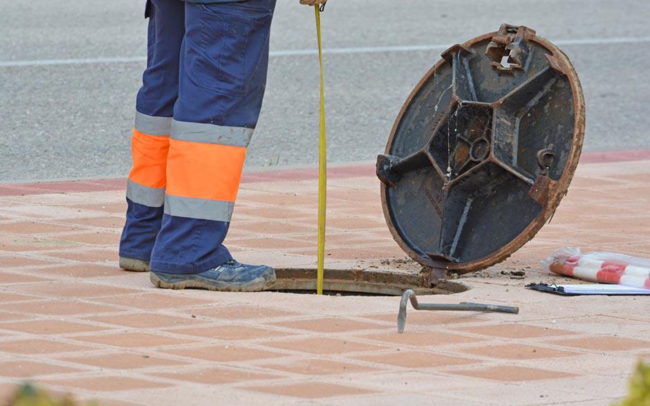 comment déboucher wc facilement Paris
